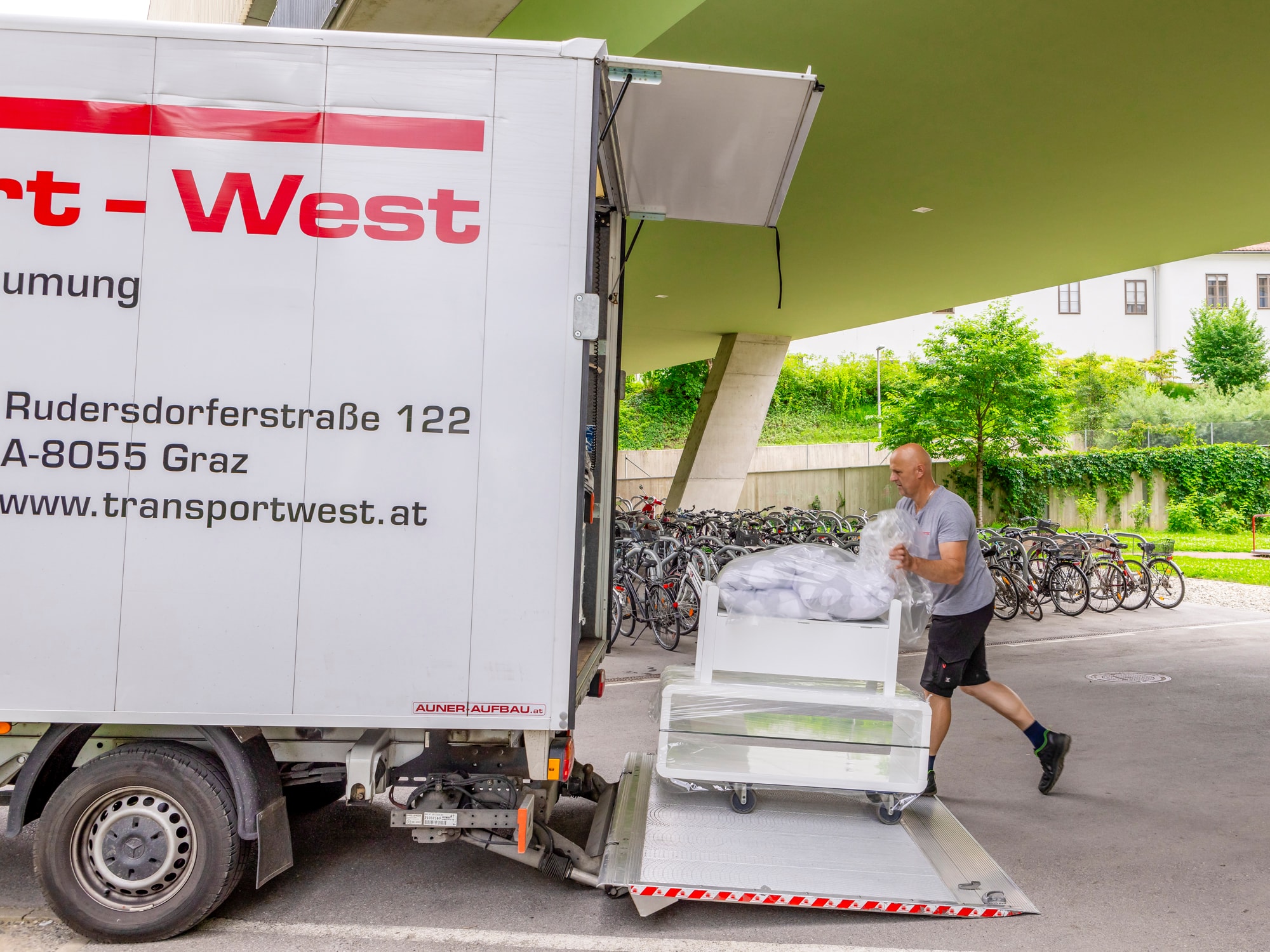 Profi-Umzugsservice | Transport - West Komplett-Service